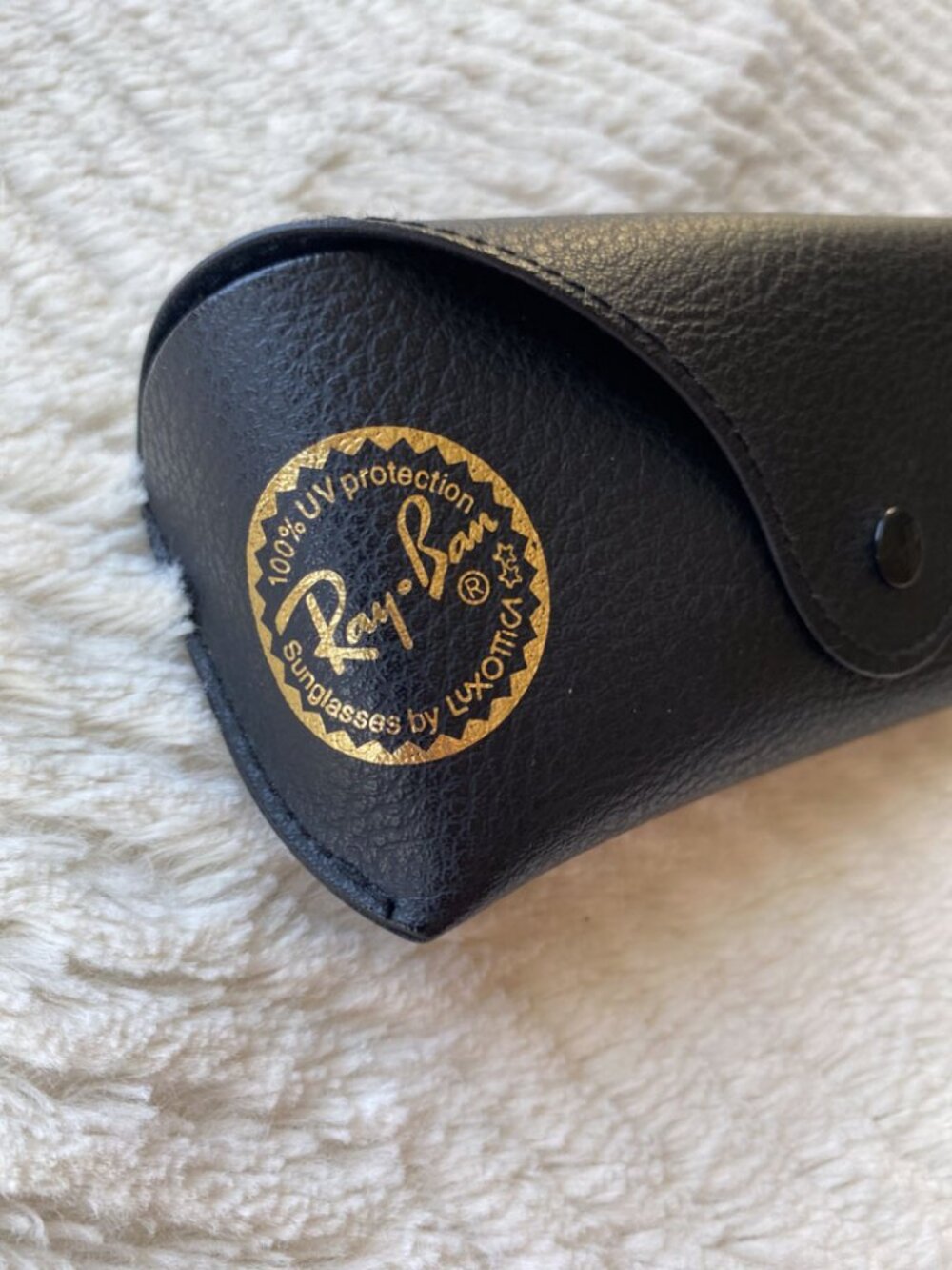 Ray-Ban Black replacement case - like new